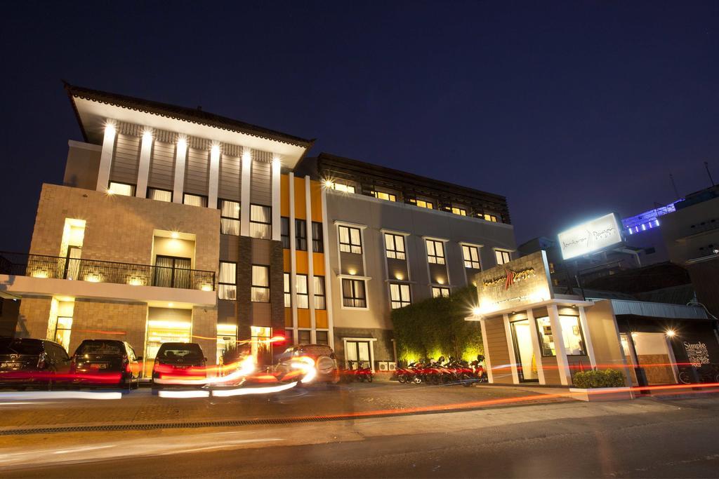 Jentra Dagen Hotel Malioboro Джок'якарта Екстер'єр фото
