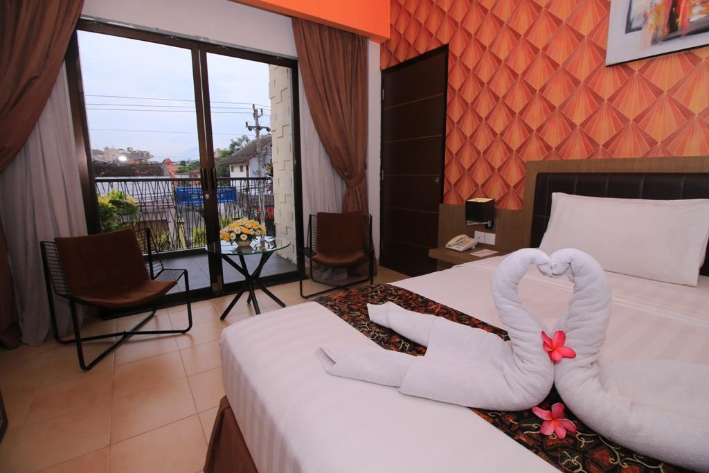 Jentra Dagen Hotel Malioboro Джок'якарта Екстер'єр фото